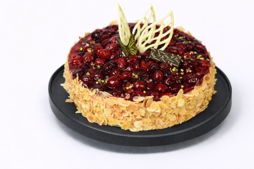 Mascarpone dort s malinami v nabídce kavárny GP Caffé